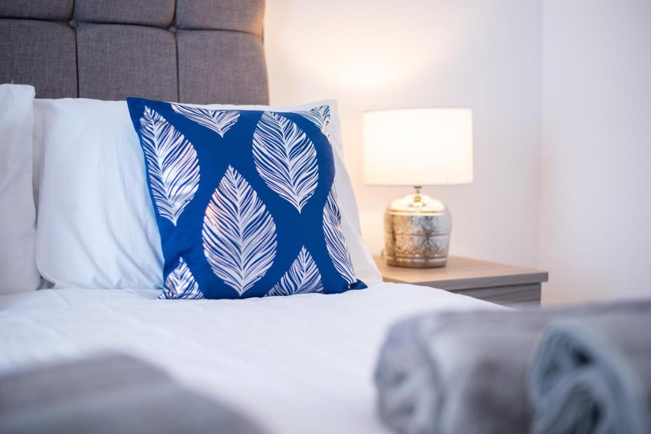 Free Parking, Spacious Rooms, Smart Tv'S All Rooms Суонси Экстерьер фото